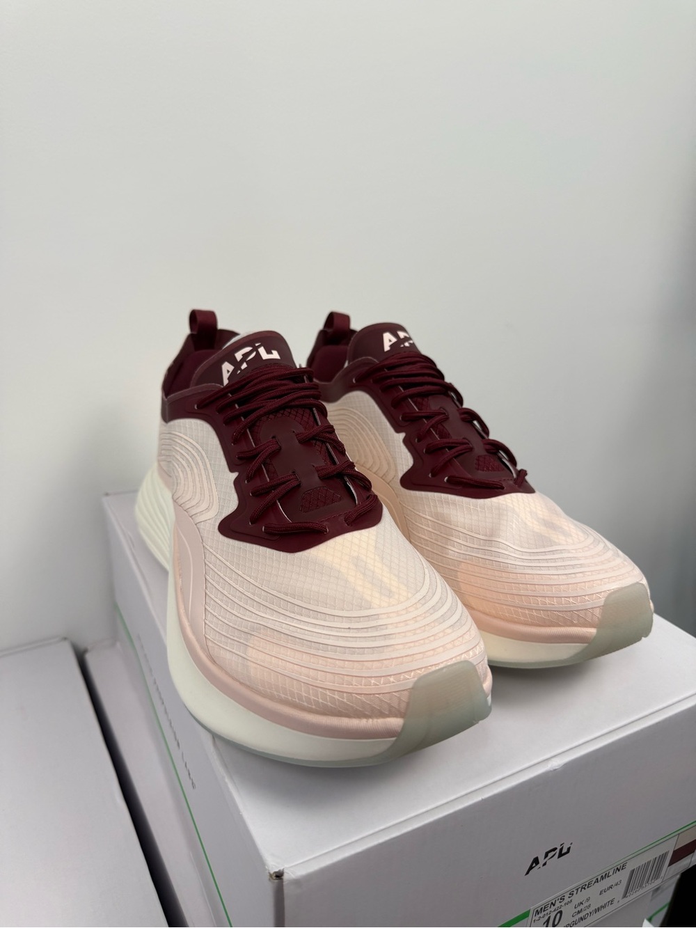 APL Men’s Streamline in Crème/Burgundy/White - Picture 2 of 5